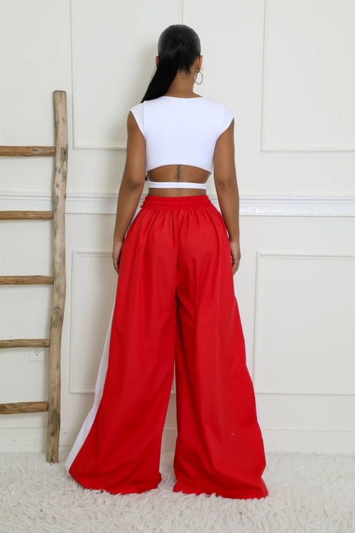 Red Robin Oversized Pants