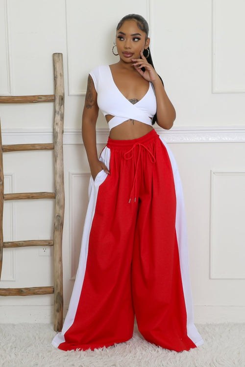 Red Robin Oversized Pants